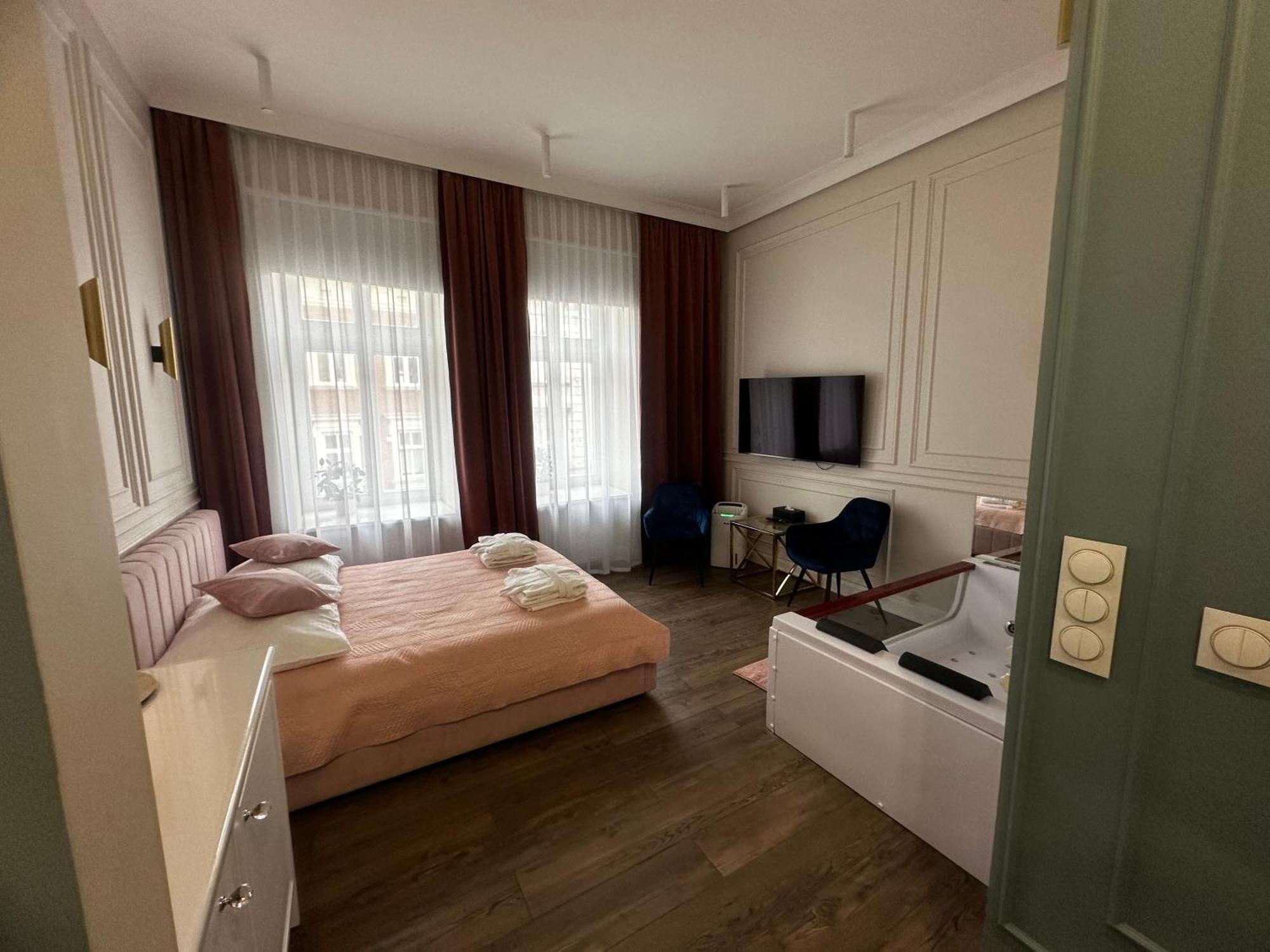 Apartament Glamour Prywatne Jacuzzi Starowislna Krasków Eksteriør bilde