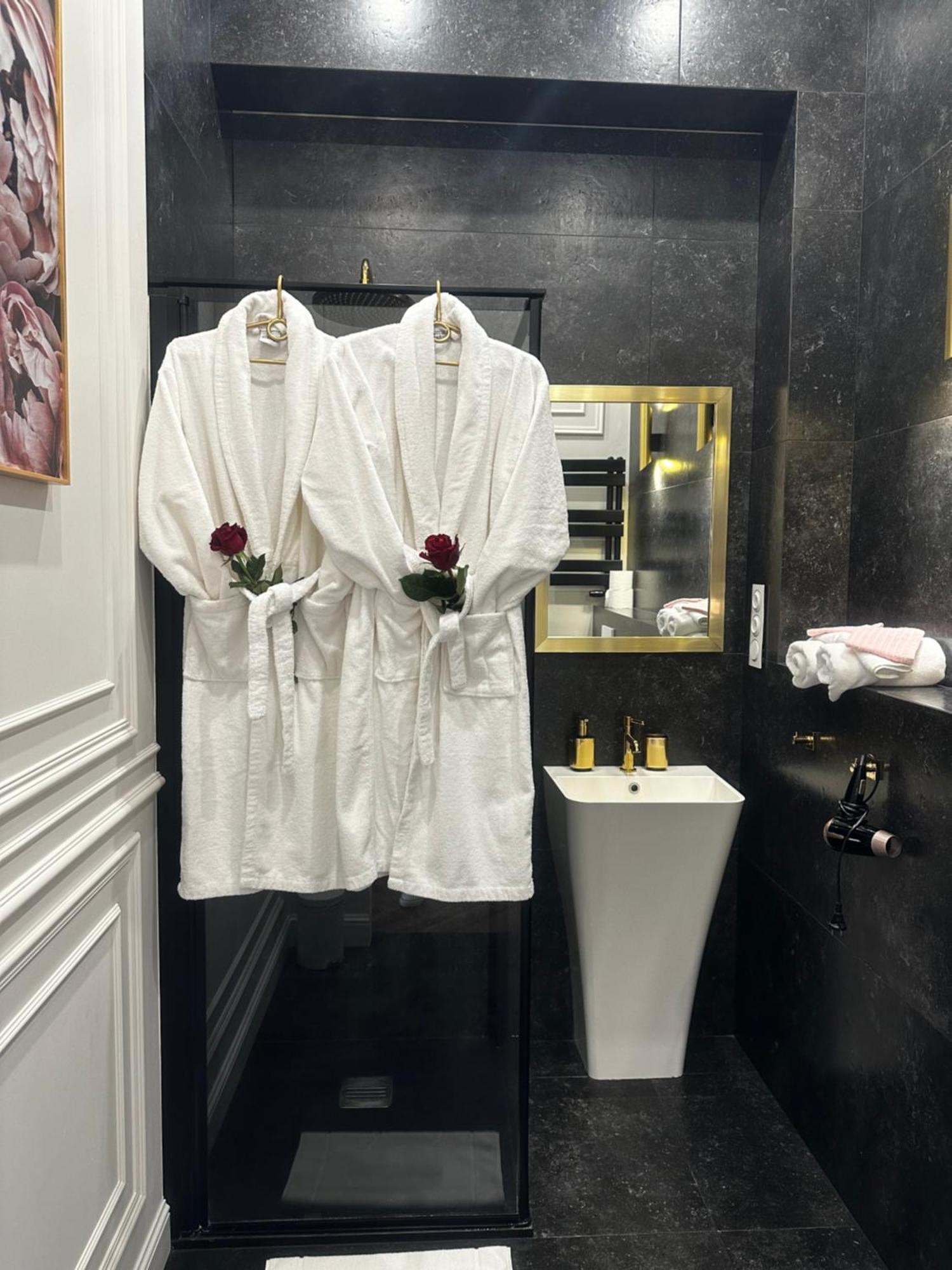 Apartament Glamour Prywatne Jacuzzi Starowislna Krasków Eksteriør bilde