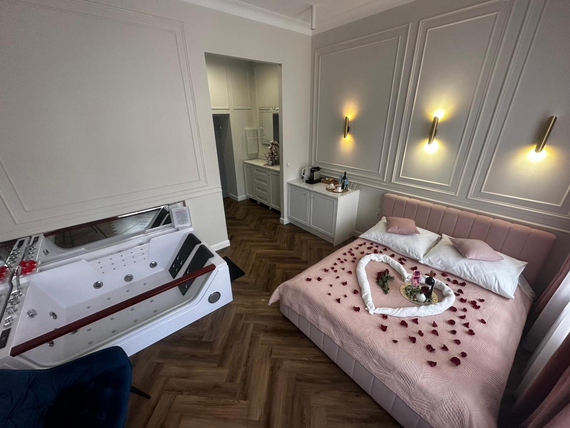 Apartament Glamour Prywatne Jacuzzi Starowislna Krasków Eksteriør bilde
