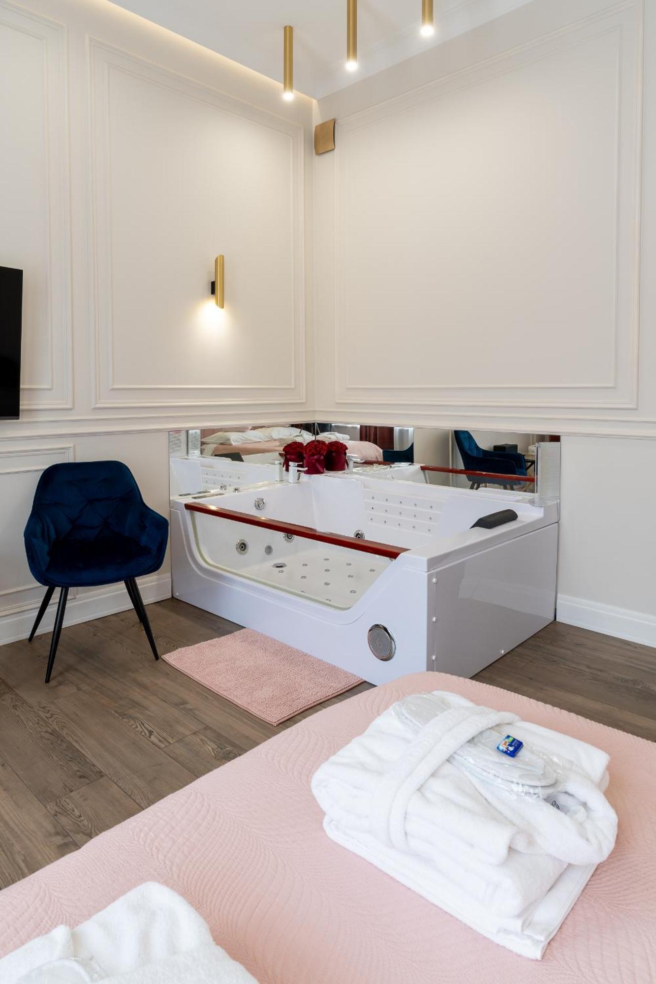 Apartament Glamour Prywatne Jacuzzi Starowislna Krasków Eksteriør bilde